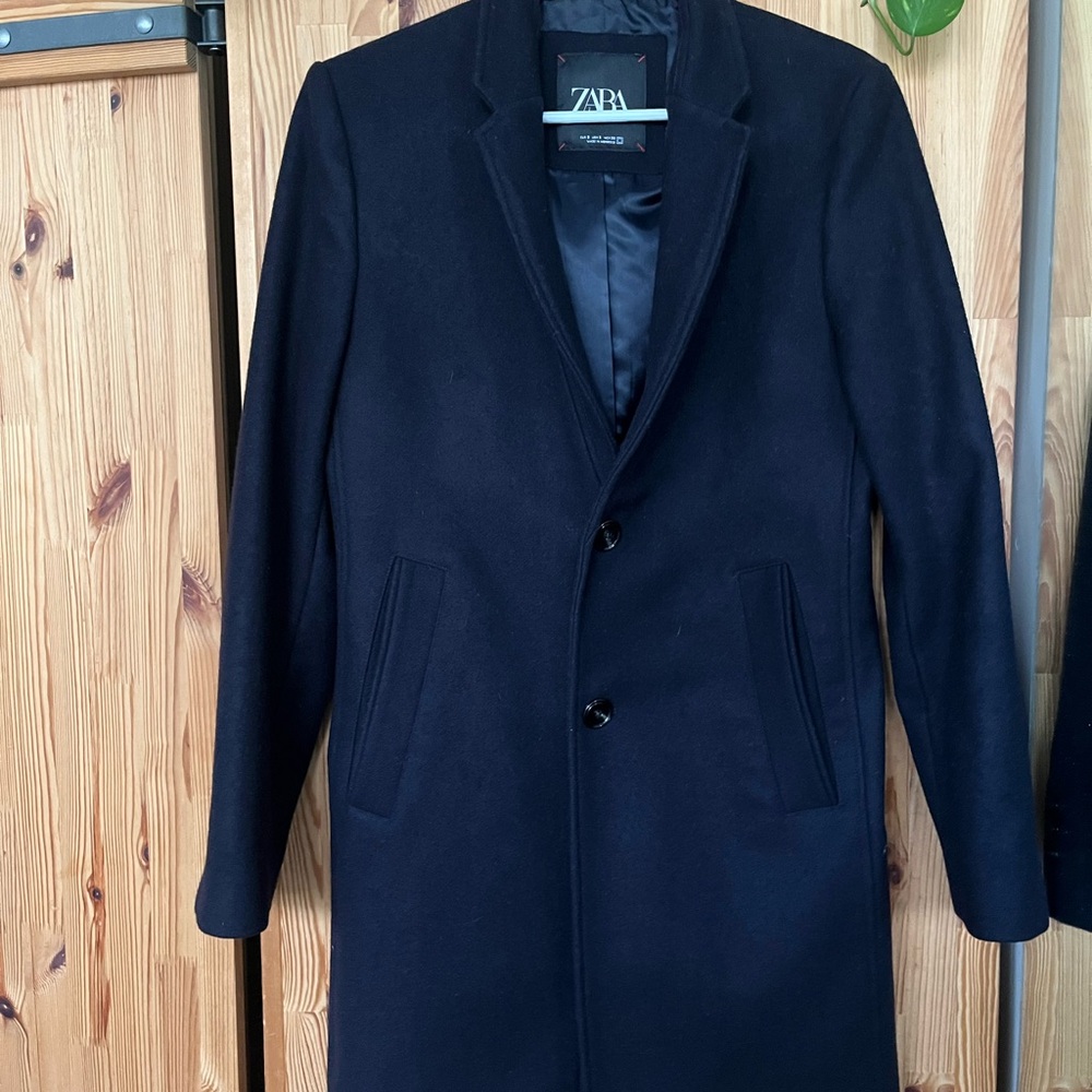 Zara Men's Elegant Dark Navy Wool Peacoat (size S)